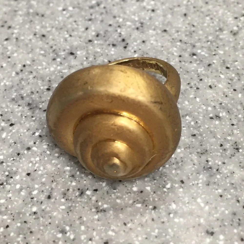 KATE SPADE sz 6 gold-finish “under the sea” ring